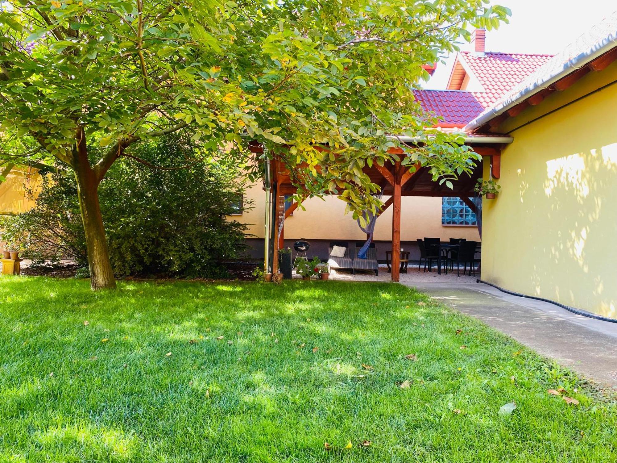 Borostyan Apartmanhaz Mórahalom Exterior foto